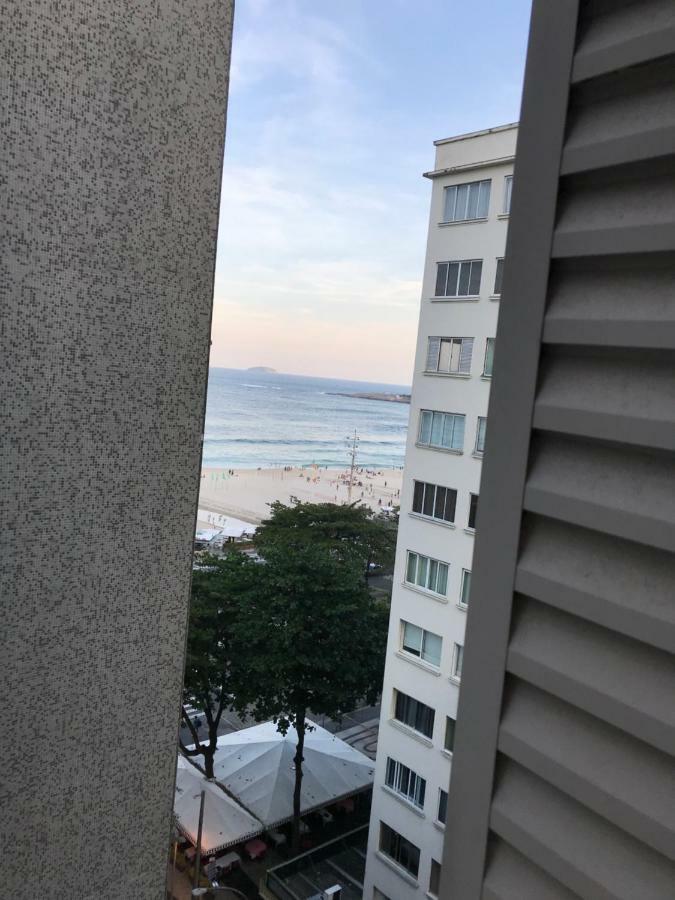 Residencial Com Servicos 45 Metros Decorado Com Sala, Suite E Cozinha Na Quadra Da Praia De Copacabana Rio de Janeiro Exterior foto